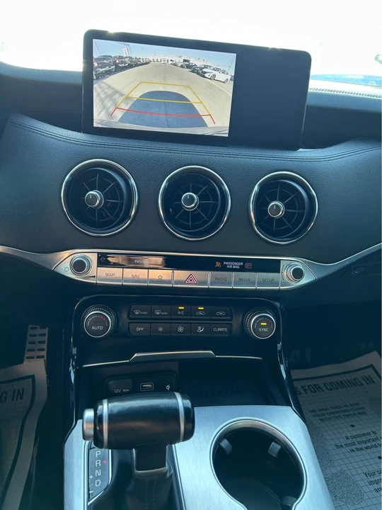 2022 Kia Stinger GT - Image 7 of 10