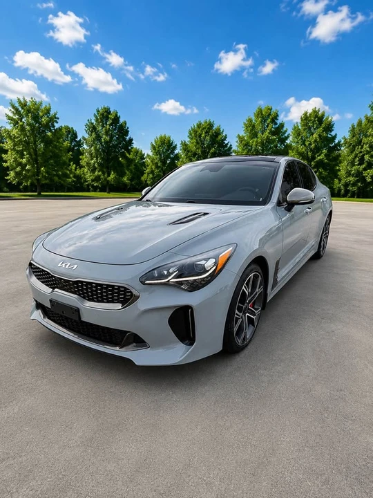 2022 Kia Stinger GT - Image 2 of 15