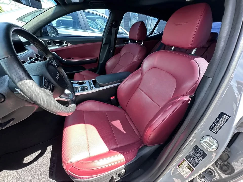 2022 Kia Stinger GT - Image 8 of 12