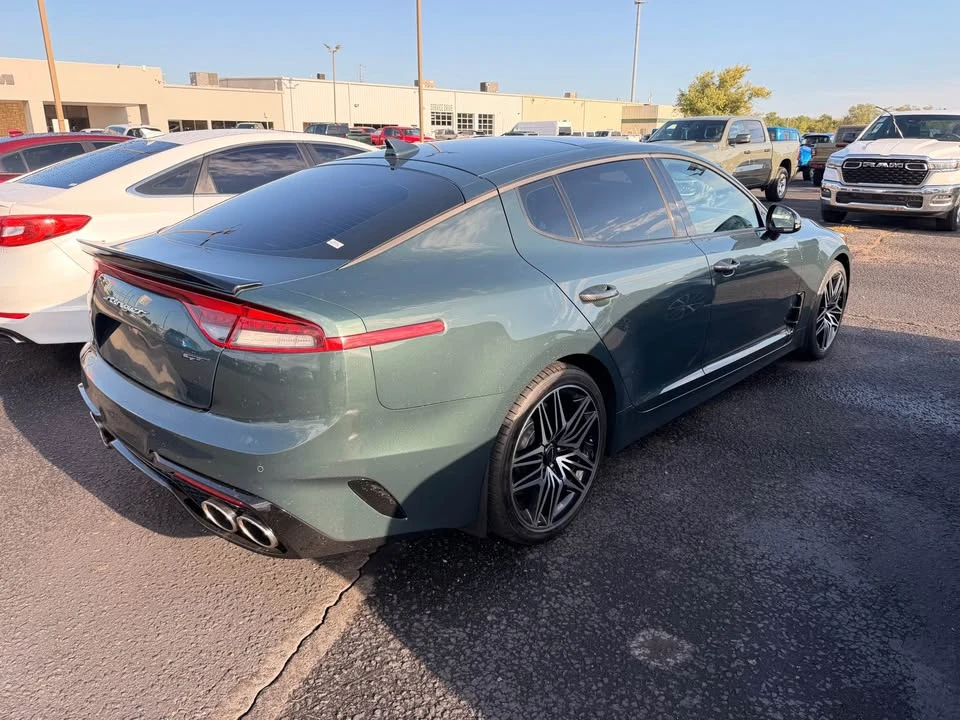 2022 Kia Stinger GT - Image 4 of 10