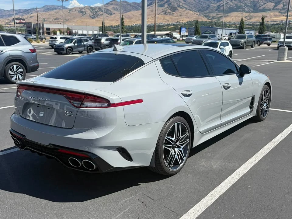 2022 Kia Stinger GT - Image 5 of 7