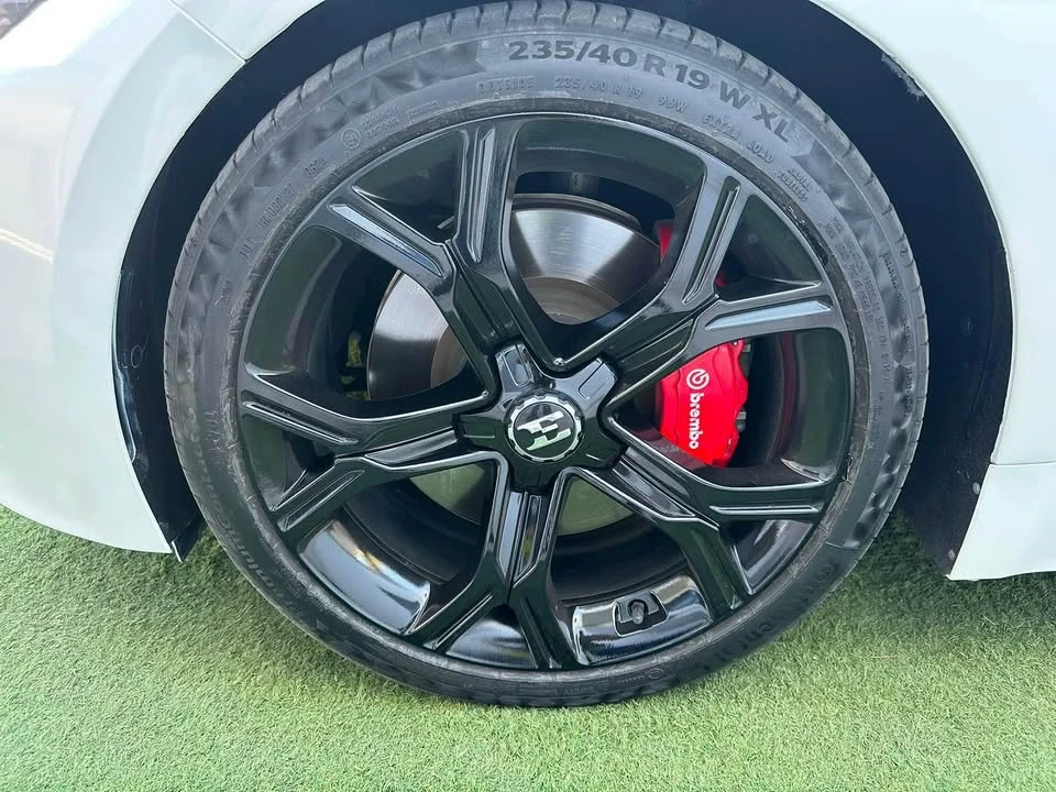 2022 Kia Stinger GT - Image 4 of 19