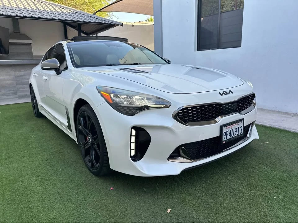 2022 Kia Stinger GT - Image 18 of 19