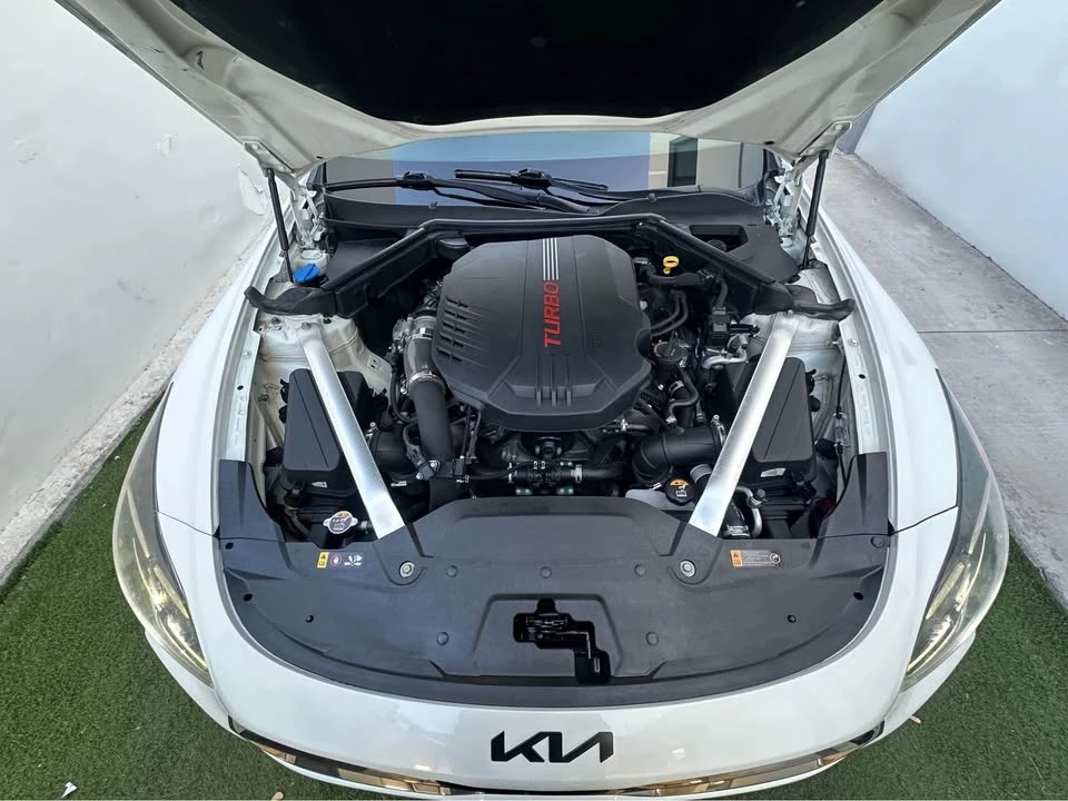 2022 Kia Stinger GT - Image 4 of 19