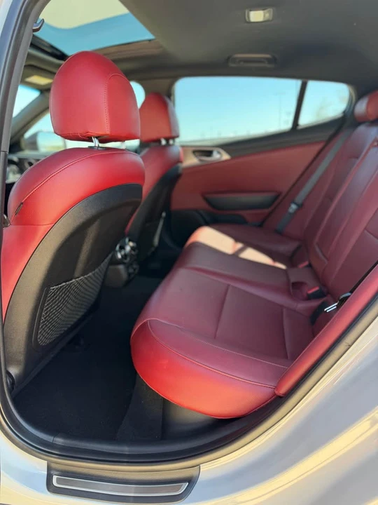 2022 Kia Stinger GT - Image 18 of 20
