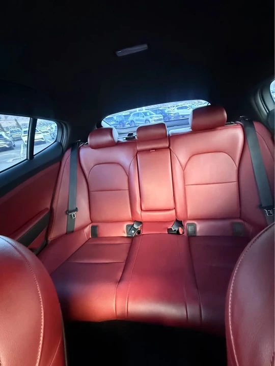 2022 Kia Stinger GT - Image 12 of 20