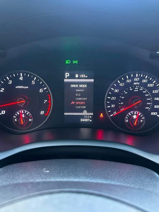 2022 Kia Stinger GT - Image 14 of 19
