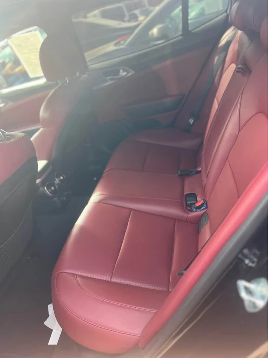 2022 Kia Stinger GT - Image 6 of 9