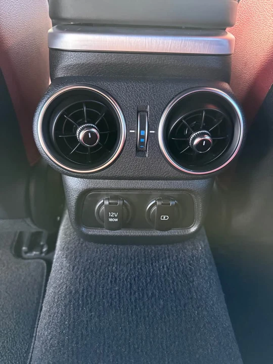 2022 Kia Stinger GT - Image 15 of 20