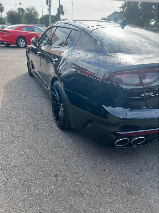 2022 Kia Stinger GT - Image 9 of 9