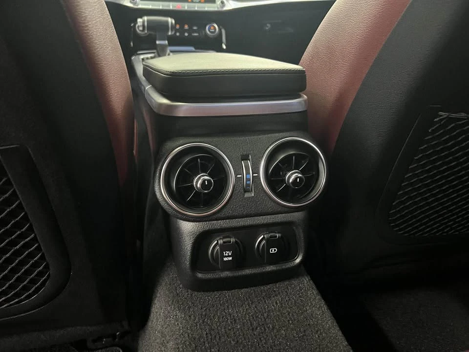 2022 Kia Stinger GT - Image 16 of 17