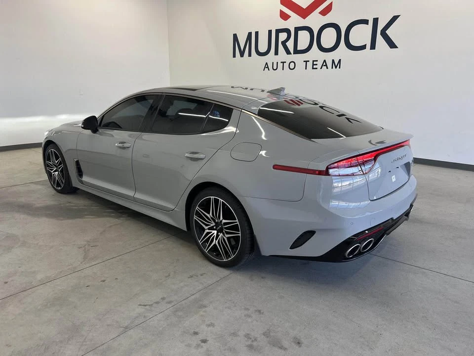 2022 Kia Stinger GT - Image 5 of 17