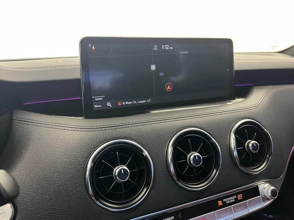 2022 Kia Stinger GT - Image 11 of 17