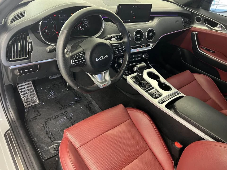 2022 Kia Stinger GT - Image 6 of 17