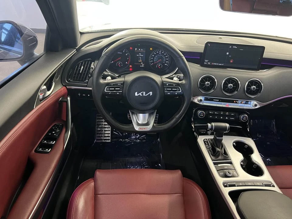 2022 Kia Stinger GT - Image 7 of 17