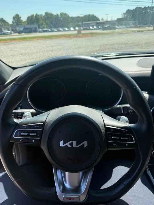 2022 Kia Stinger GT - Image 6 of 12