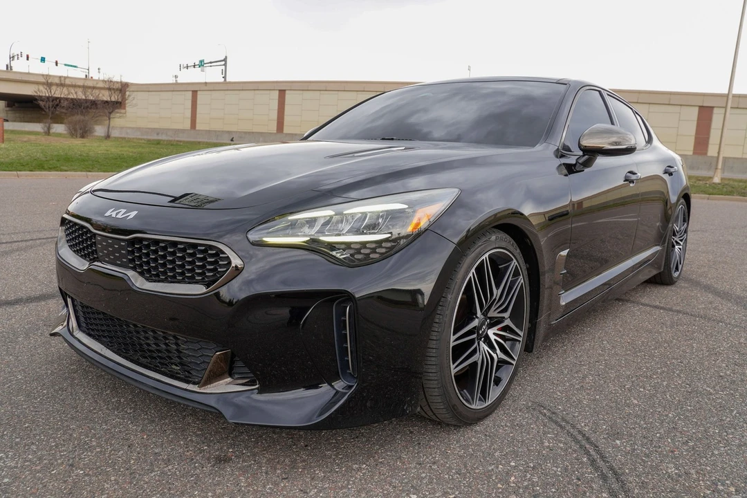 2022 Kia Stinger GT - Image 8 of 21
