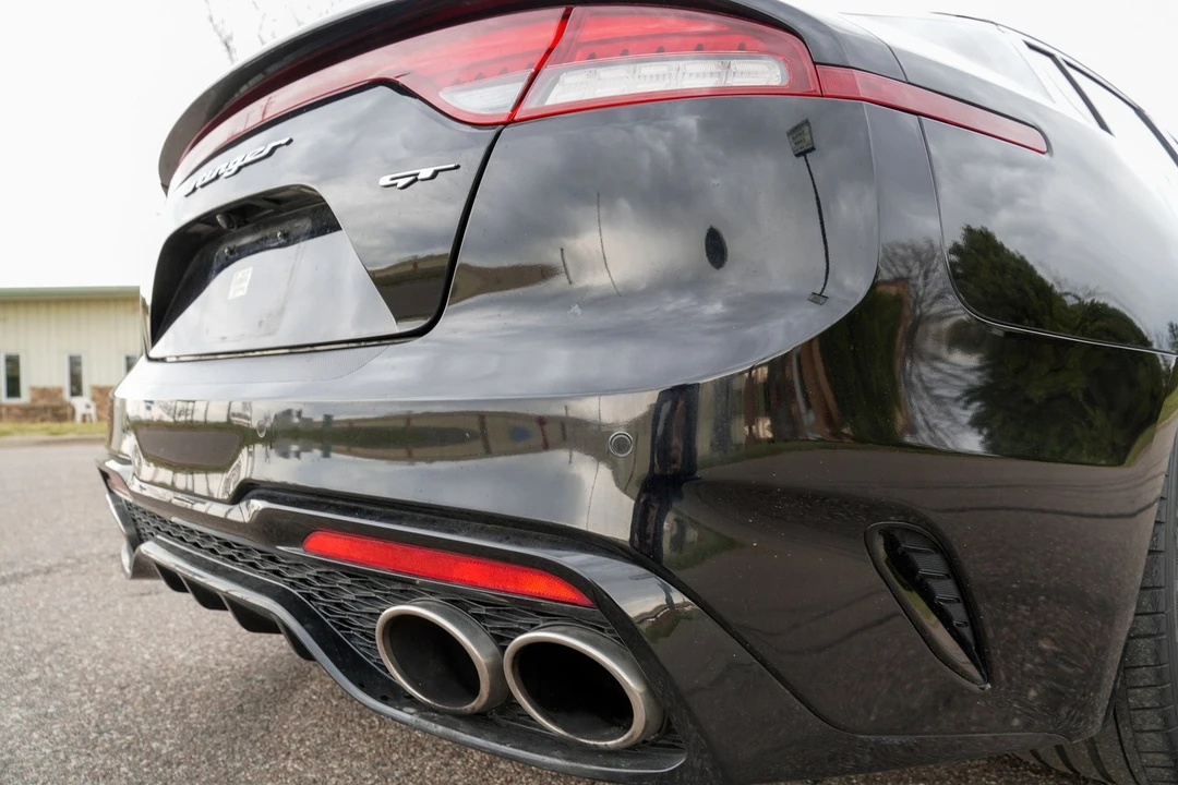 2022 Kia Stinger GT - Image 25 of 31