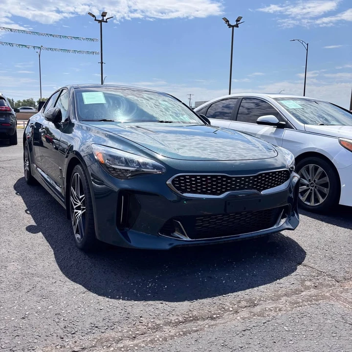 2022 Kia Stinger GT - Image 9 of 10
