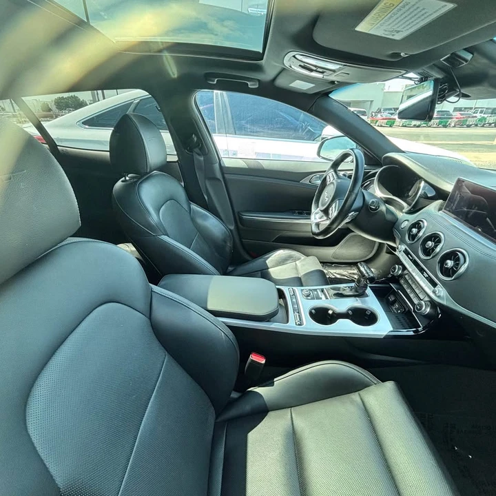 2022 Kia Stinger GT - Image 10 of 10