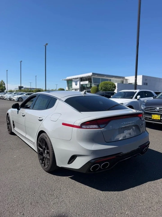 2022 Kia Stinger GT - Image 4 of 8