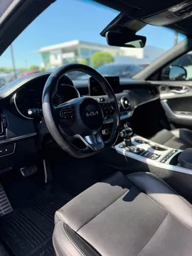 2022 Kia Stinger GT1