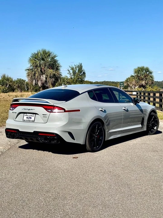 2022 Kia Stinger - Image 7 of 20