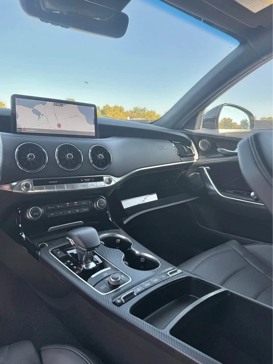 2022 Kia Stinger - Image 14 of 20