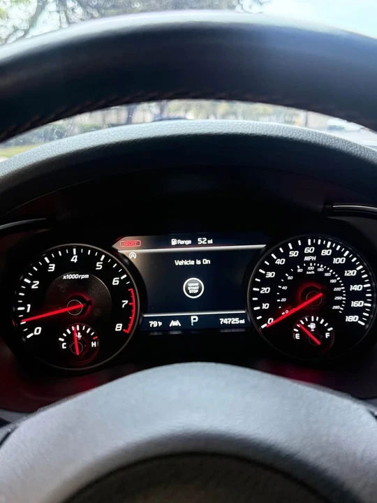 2022 Kia Stinger GT - Image 16 of 17