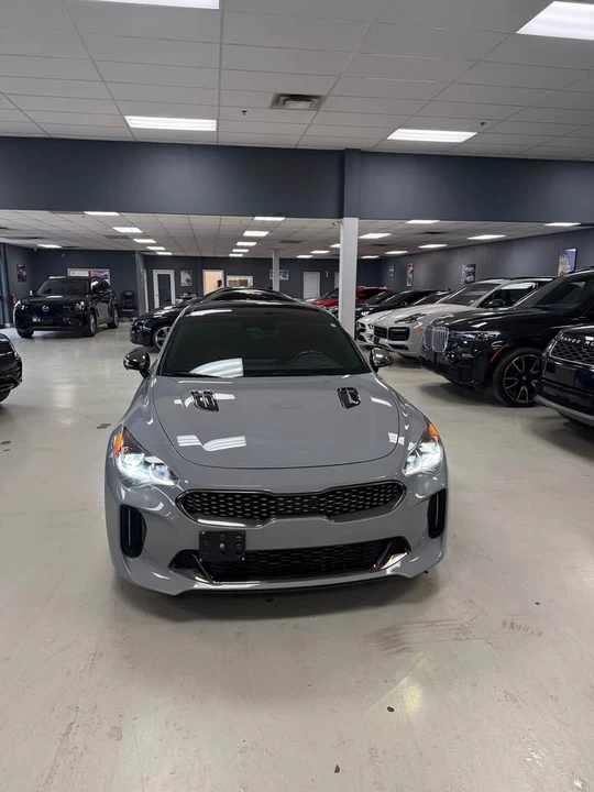 2022 Kia Stinger GT - Image 2 of 10