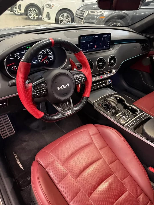 2022 Kia Stinger GT - Image 4 of 10