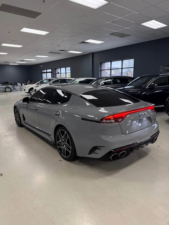 2022 Kia Stinger GT - Image 8 of 10