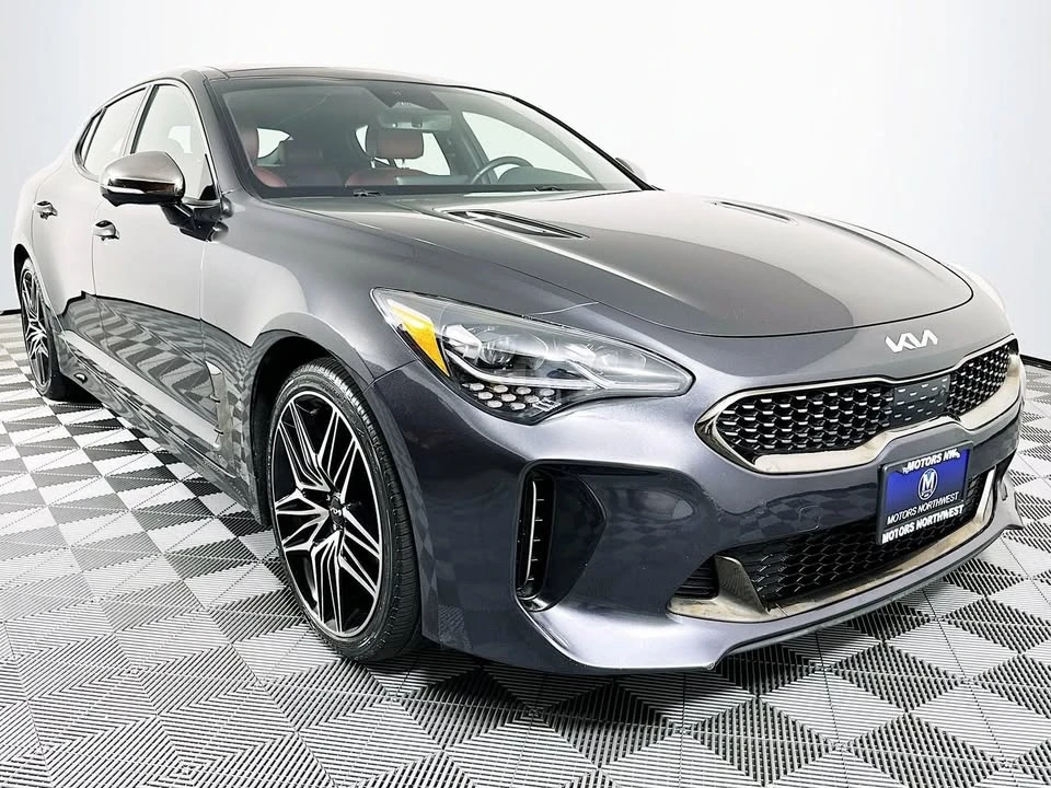 2022 Kia Stinger GT - Image 2 of 18