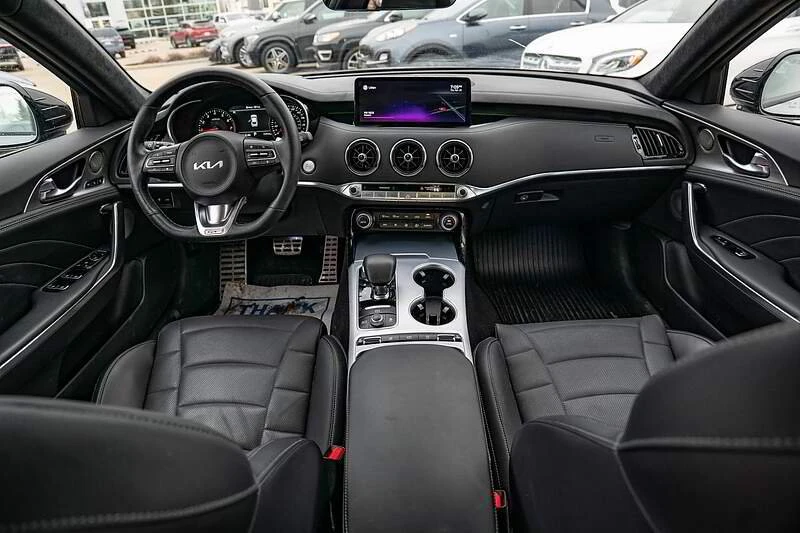 2022 Kia Stinger GT - Image 6 of 10