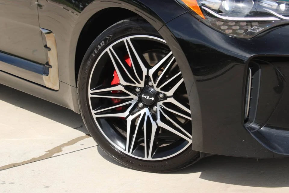 2022 Kia Stinger GT - Image 6 of 16