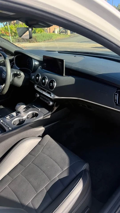 2022 Kia Stinger GT - Image 18 of 18