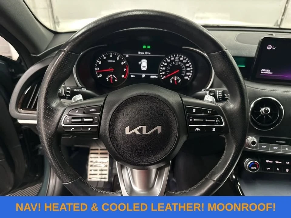 2022 Kia Stinger GT - Image 18 of 20
