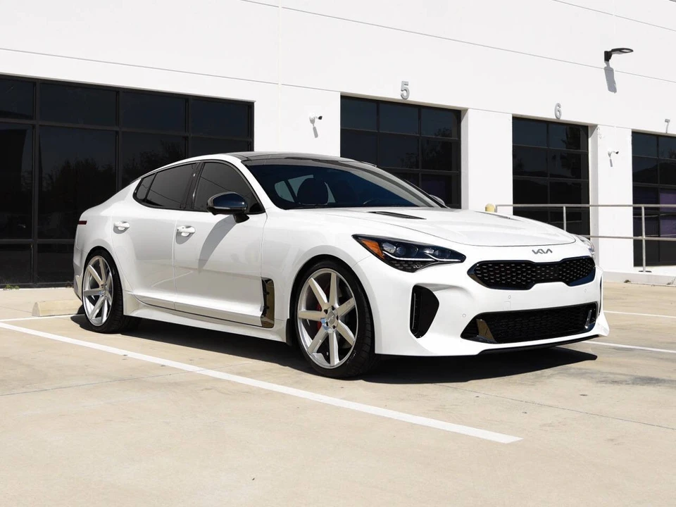2022 Kia Stinger GT - Image 3 of 21