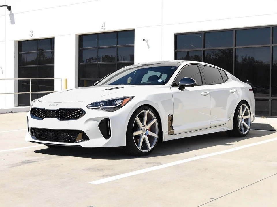 2022 Kia Stinger GT - Image 5 of 12