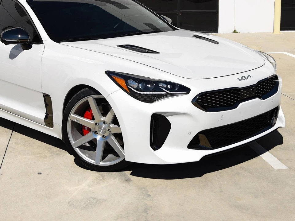 2022 Kia Stinger GT - Image 2 of 21