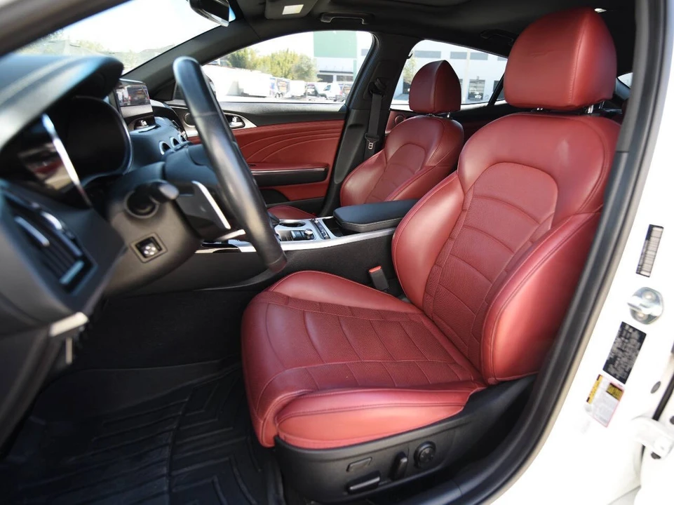 2022 Kia Stinger GT - Image 17 of 21