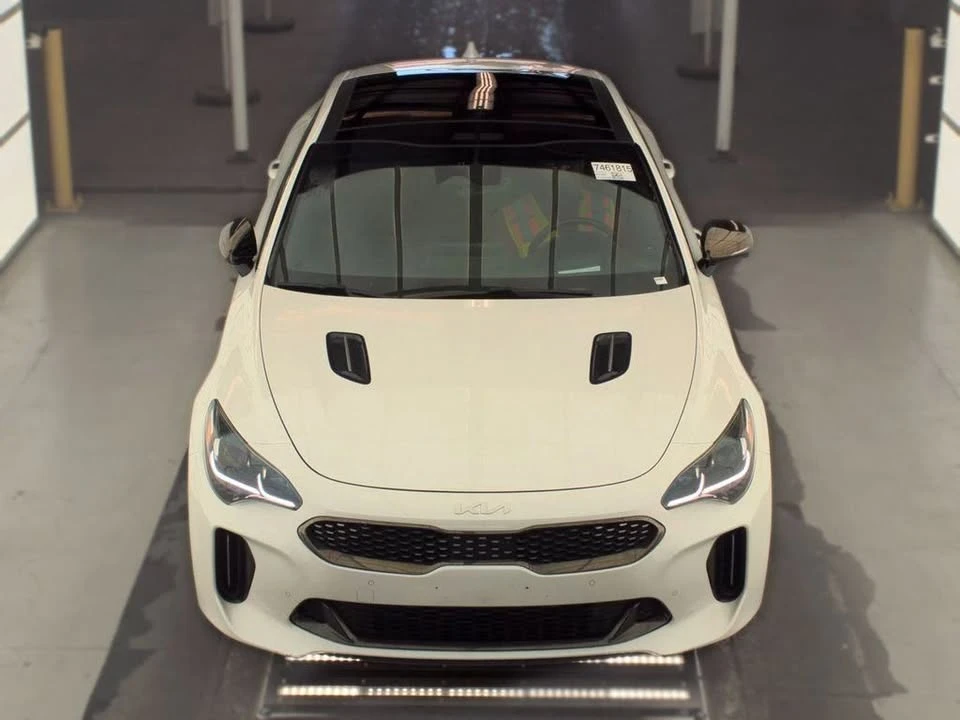 2022 Kia Stinger GT - Image 6 of 12
