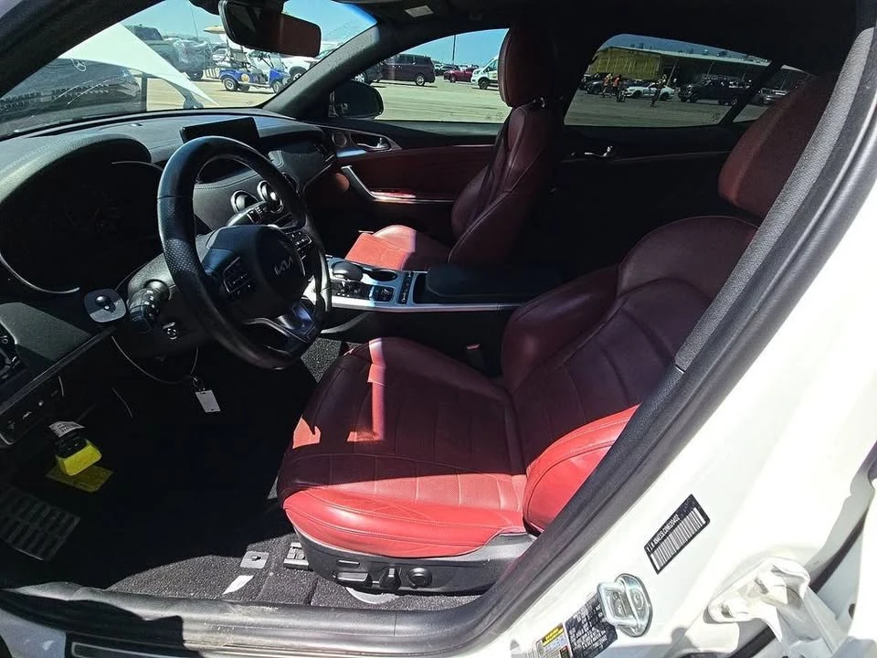 2022 Kia Stinger GT - Image 8 of 12
