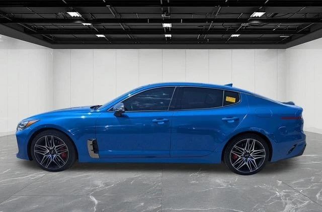2022 Kia Stinger GT - Image 2 of 12