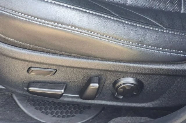 2022 Kia Stinger GT - Image 13 of 18