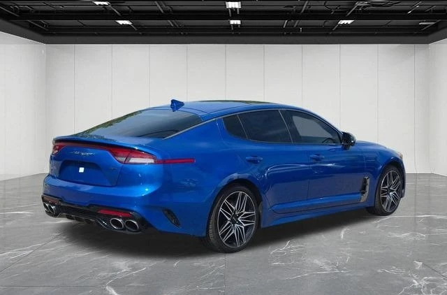 2022 Kia Stinger GT - Image 5 of 18