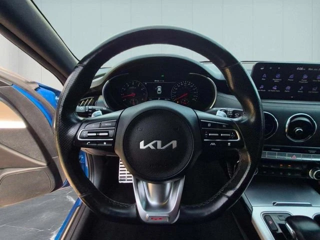 2022 Kia Stinger GT - Image 16 of 20