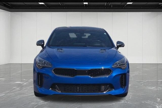 2022 Kia Stinger GT - Image 8 of 16