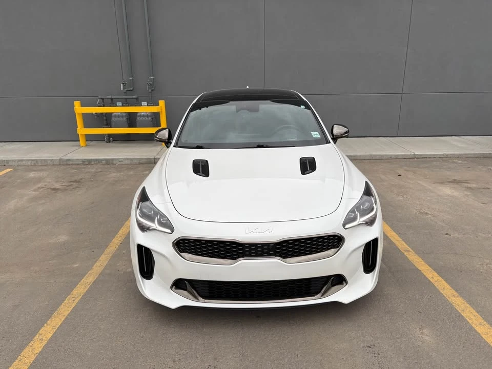 2022 Kia Stinger GT - Image 2 of 17