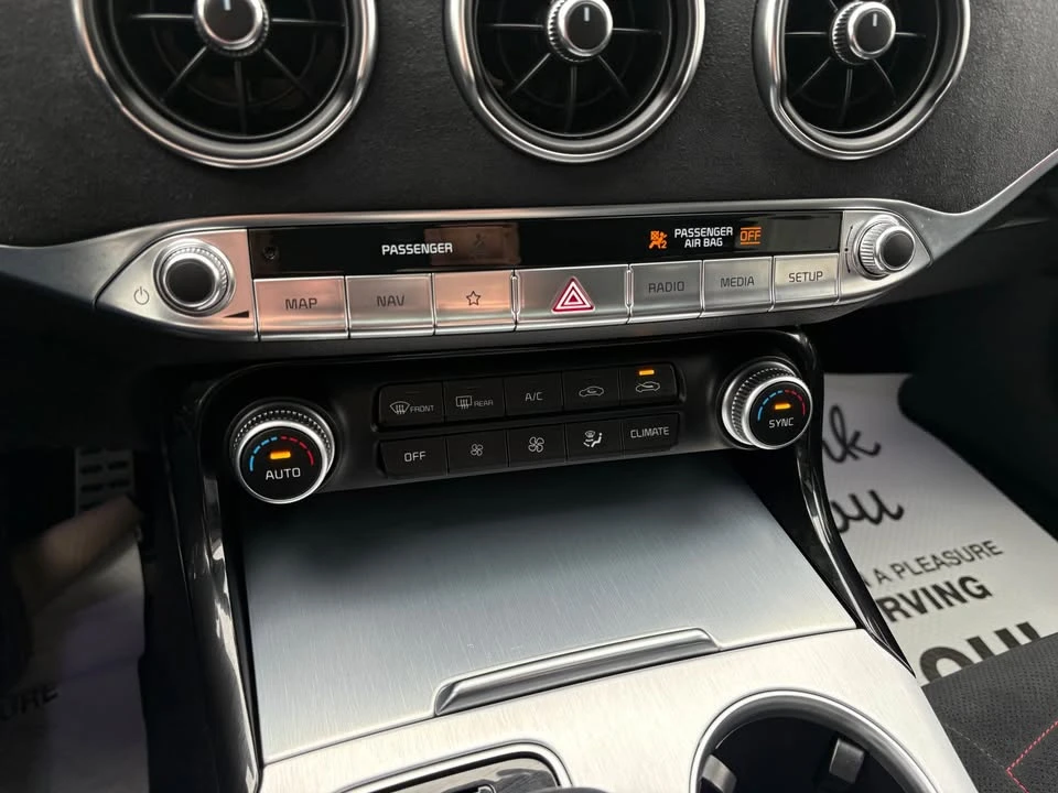 2022 Kia Stinger GT - Image 11 of 17